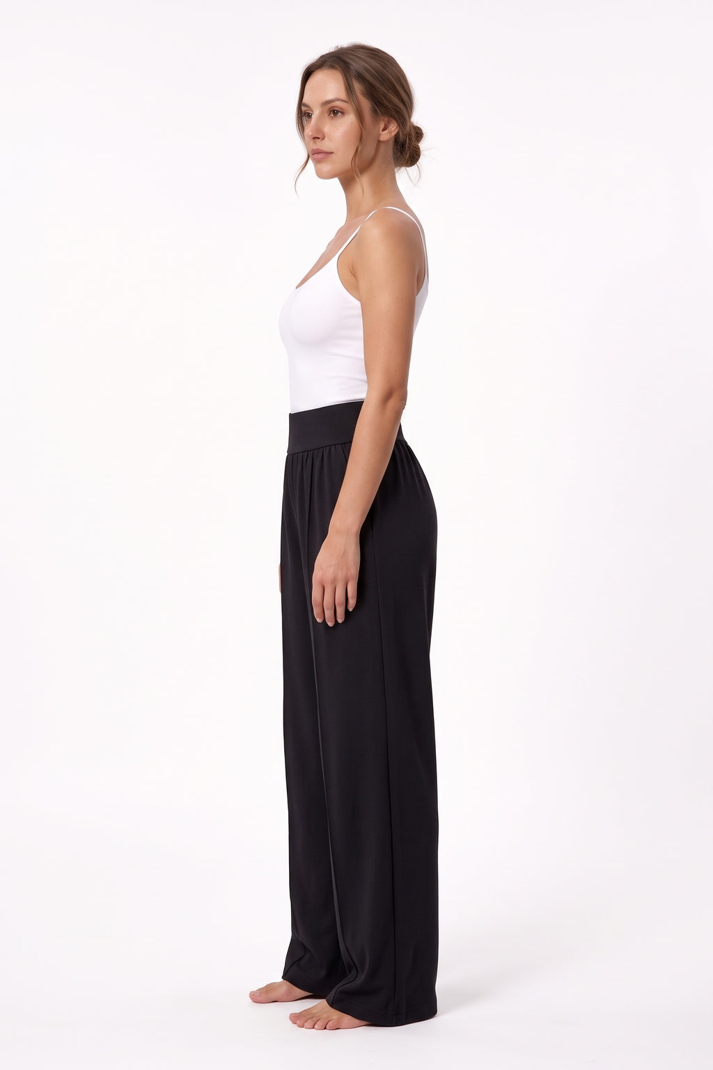 The Wide-Leg Trouser in black, side view